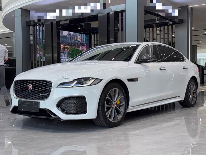 Фото 1 - Jaguar XF L