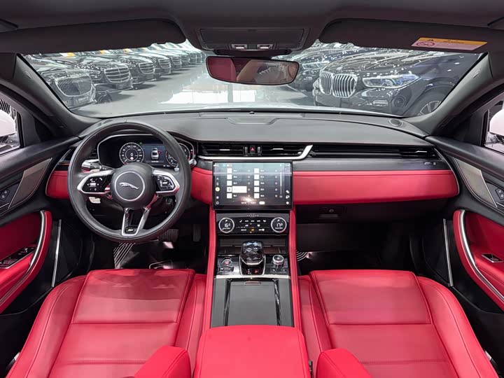 Фото 7 - Jaguar XF L