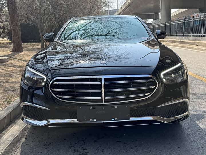 Фото 2 - Mercedes-Benz E-Class Hybrid