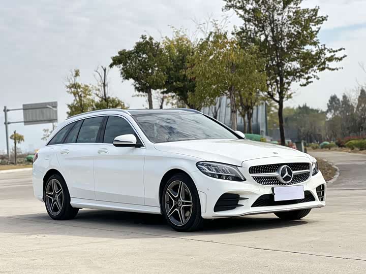 Фото 4 - Mercedes-Benz C-Class