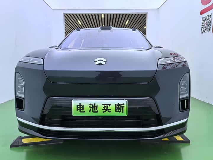 Фото 2 - Nio ES8