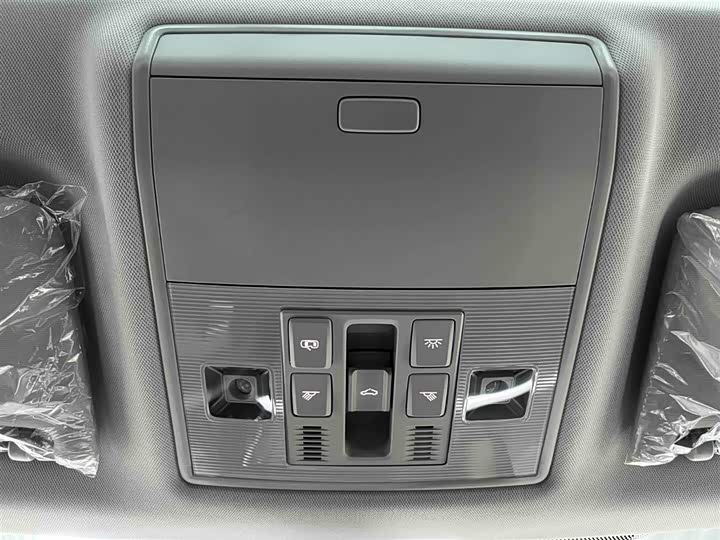 Photo 8 - Skoda Superb