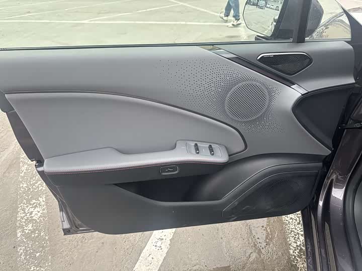 Фото 7 - Zeekr 007 GT