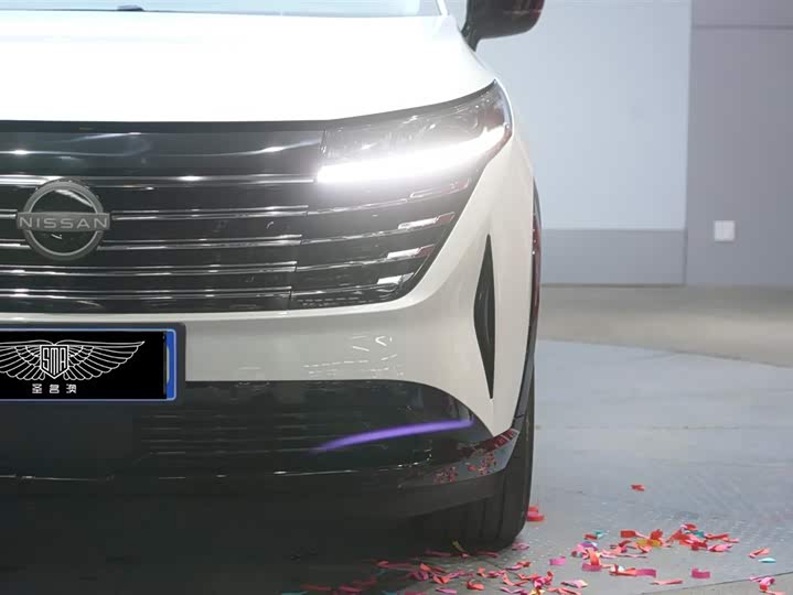 Фото 3 - Nissan Pathfinder