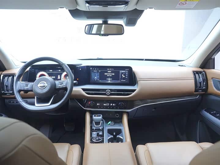 Фото 8 - Nissan Pathfinder