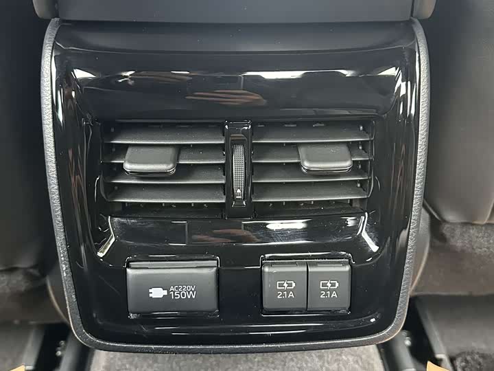 Photo 6 - Toyota Avalon