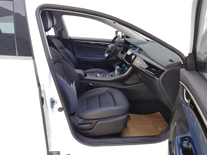 Фото 8 - Geely Emgrand GL