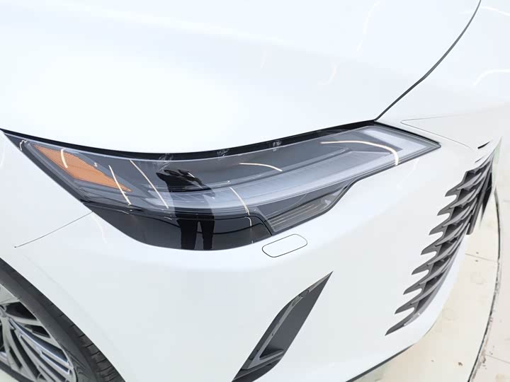 Фото 9 - Lexus RX