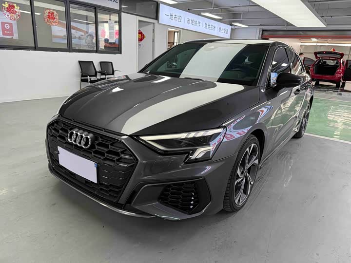 Фото 1 - Audi A3