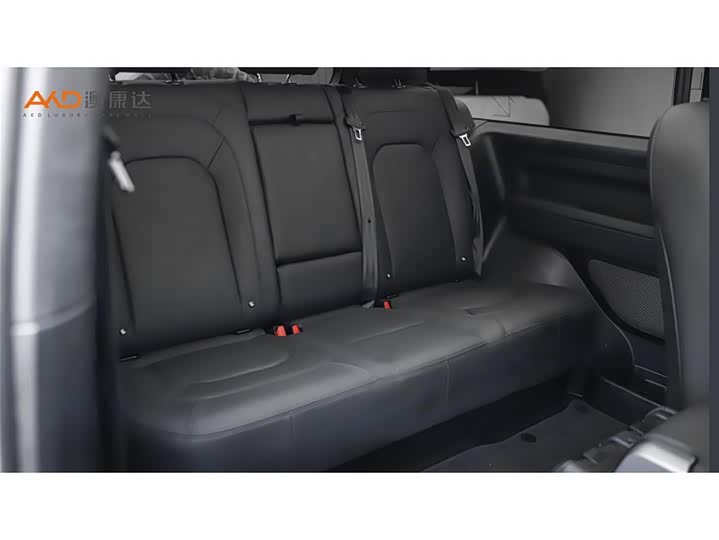 Фото 8 - Land Rover Defender