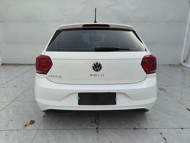 Фото 8 - Volkswagen Polo