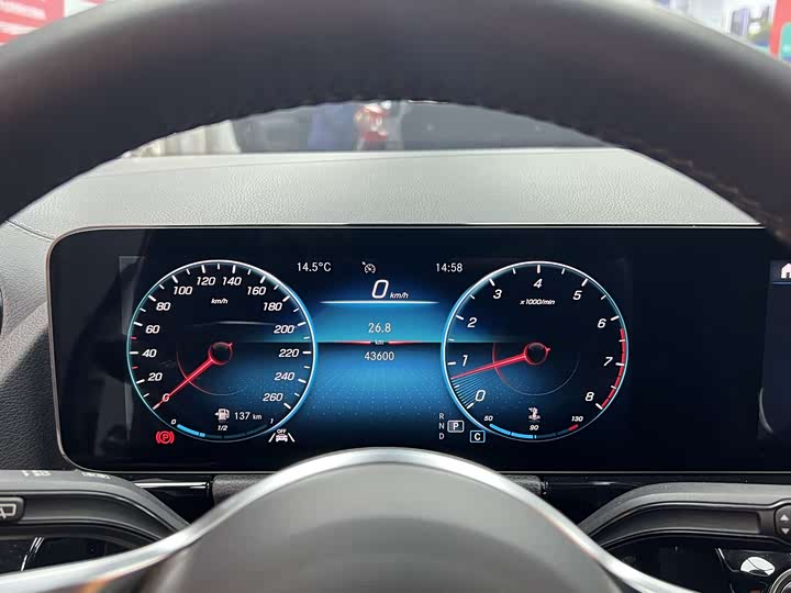 Фото 8 - Mercedes-Benz GLA-Class