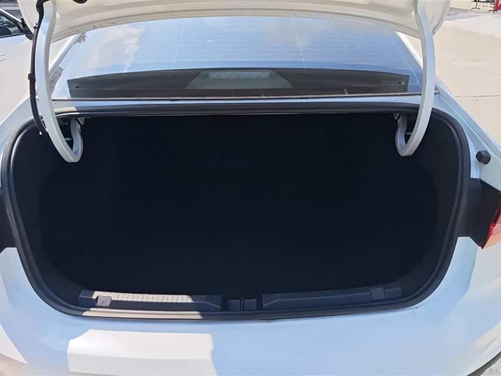 Фото 4 - Volkswagen Lavida