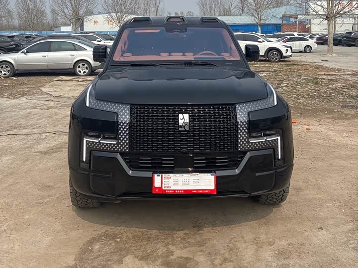 Photo 2 - BYD Yangwang U8