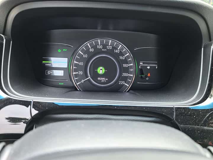 Фото 4 - Honda Elysion