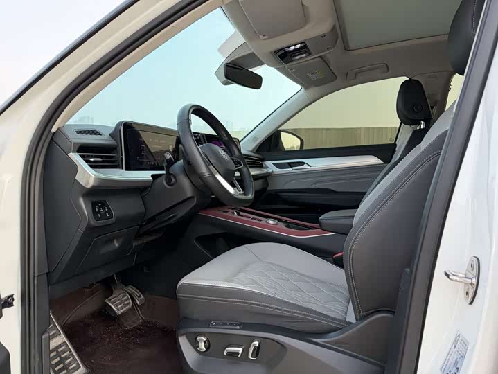 Фото 7 - Volkswagen Tavendor