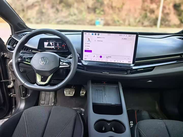 Photo 6 - Volkswagen ID.Unyx