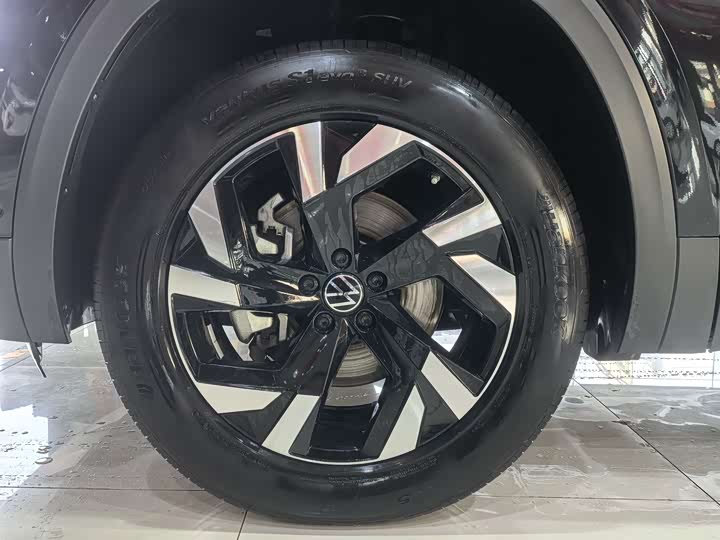 Photo 4 - Volkswagen Teramont Pro