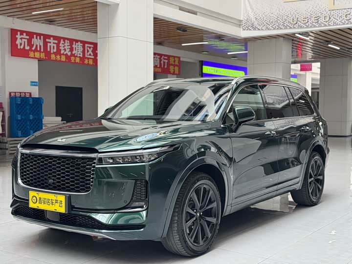 Фото 1 - LiXiang One