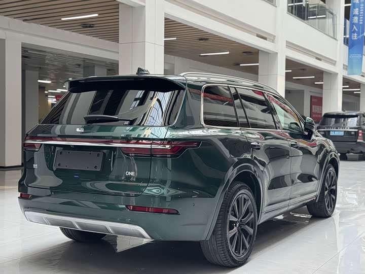 Фото 4 - LiXiang One