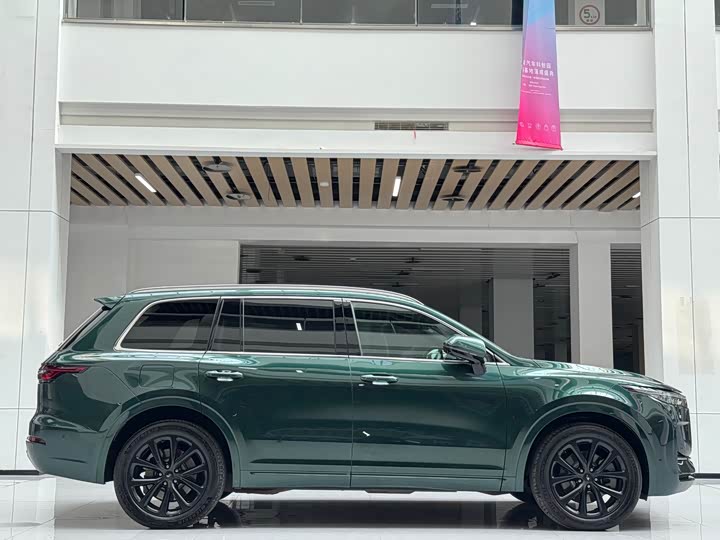 Фото 7 - LiXiang One