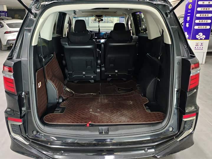 Фото 4 - Honda Elysion