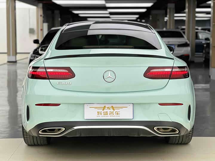 Фото 9 - Mercedes-Benz E-Class