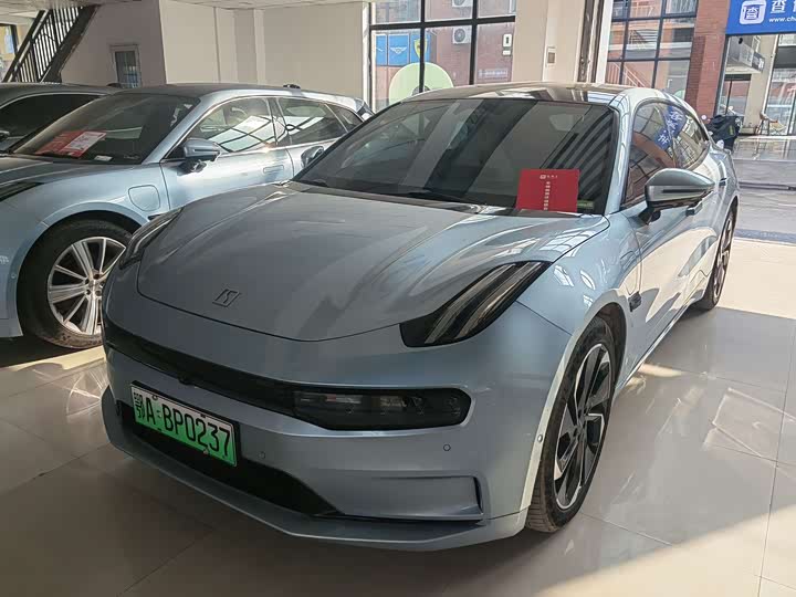 Фото 3 - Zeekr 001