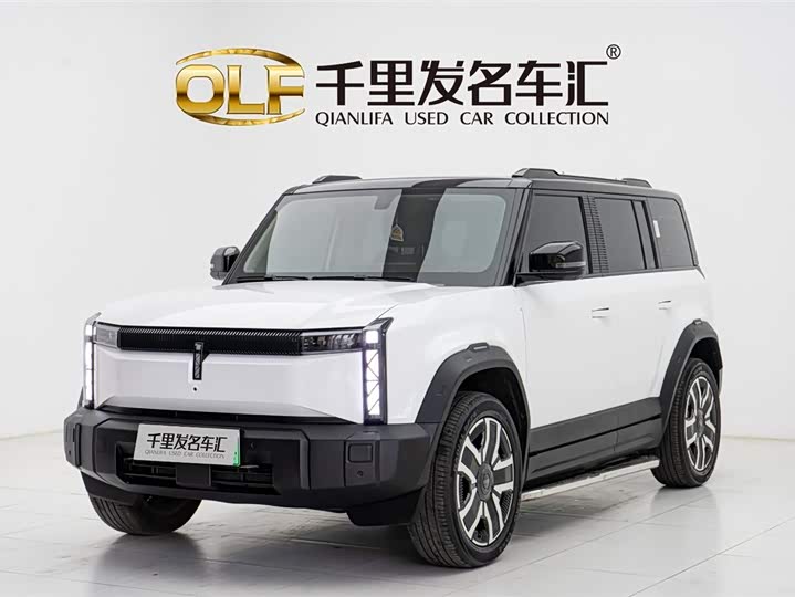 Фото 1 - Chery iCar 03