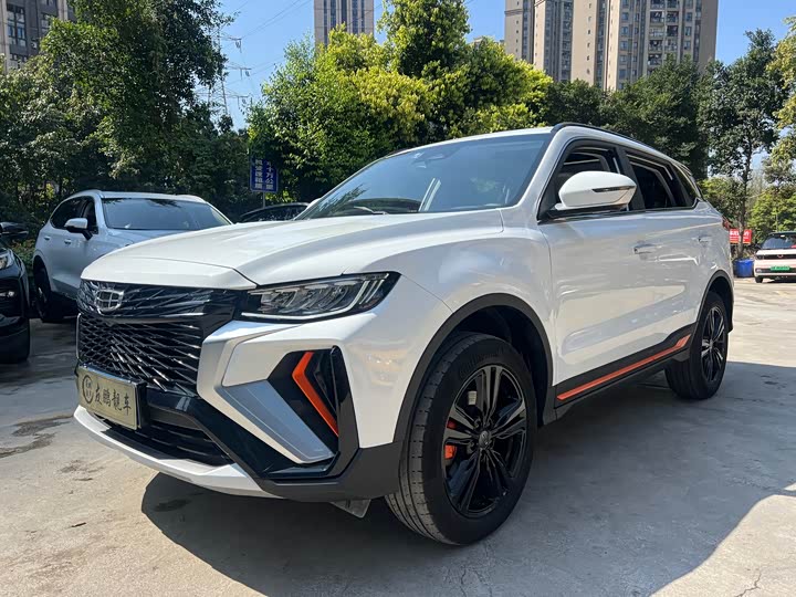 Фото 1 - Geely Atlas