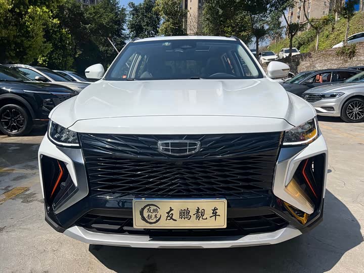 Фото 2 - Geely Atlas