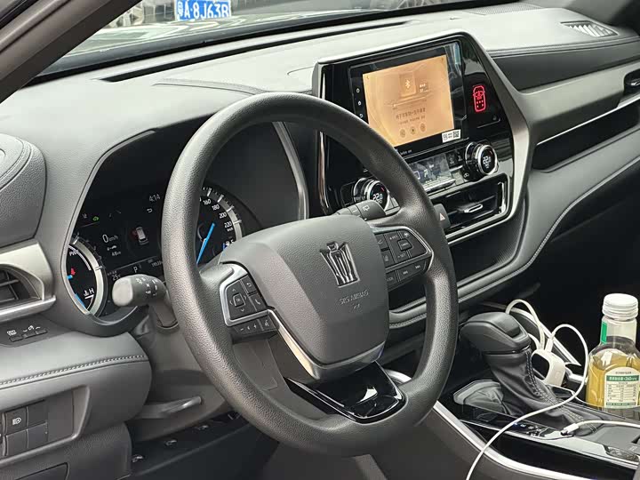 Фото 6 - Toyota Crown Kluger