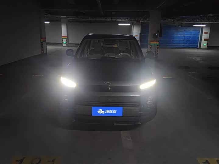 Фото 2 - Geely Icon