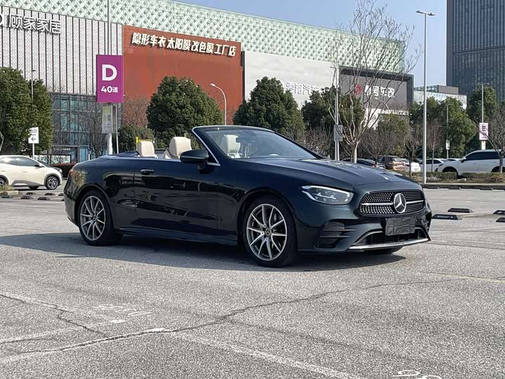 Фото 3 - Mercedes-Benz E-Class