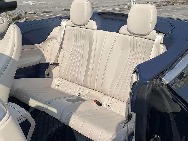 Фото 8 - Mercedes-Benz E-Class