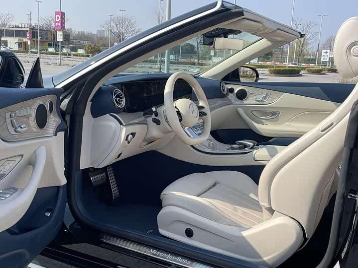 Фото 9 - Mercedes-Benz E-Class