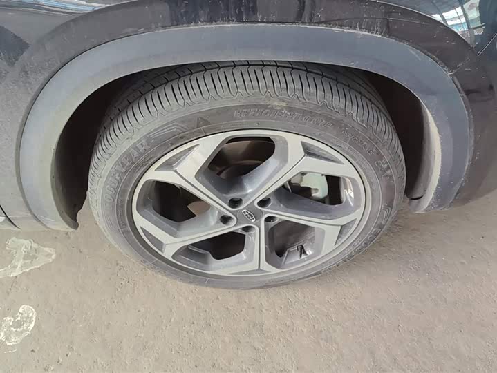 Фото 6 - Geely Monjaro