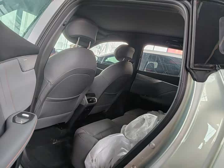 Фото 5 - Changan Deepal S05