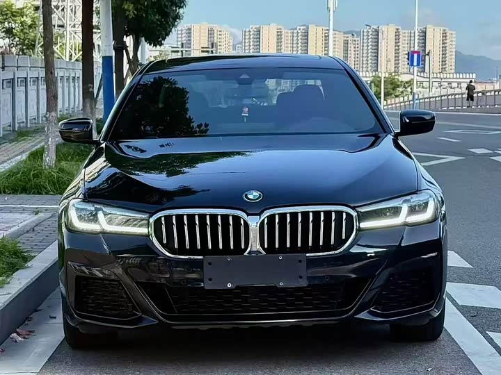 Фото 2 - BMW 5 Series
