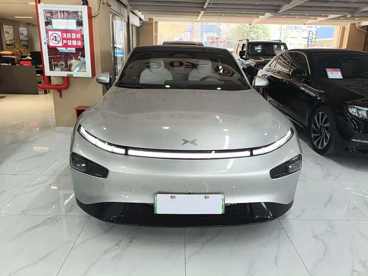 Photo 2 - XPeng P7