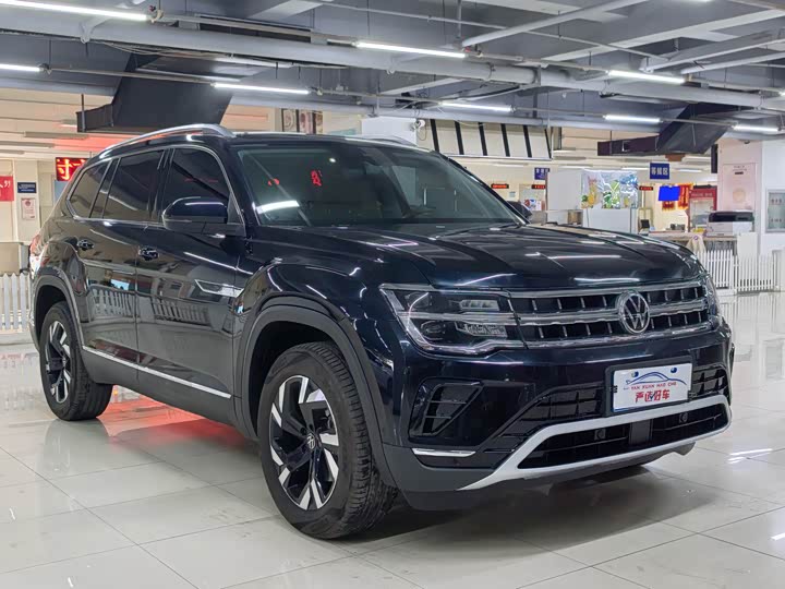 Photo 3 - Volkswagen Teramont Pro