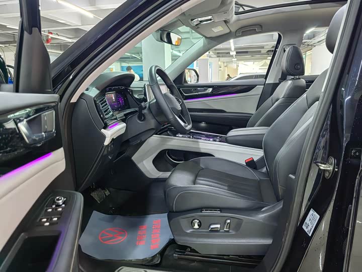 Photo 4 - Volkswagen Teramont Pro