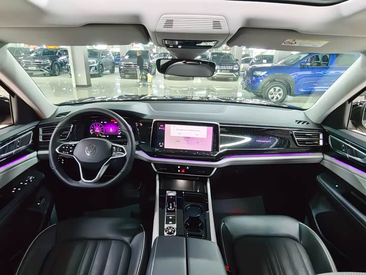 Photo 5 - Volkswagen Teramont Pro