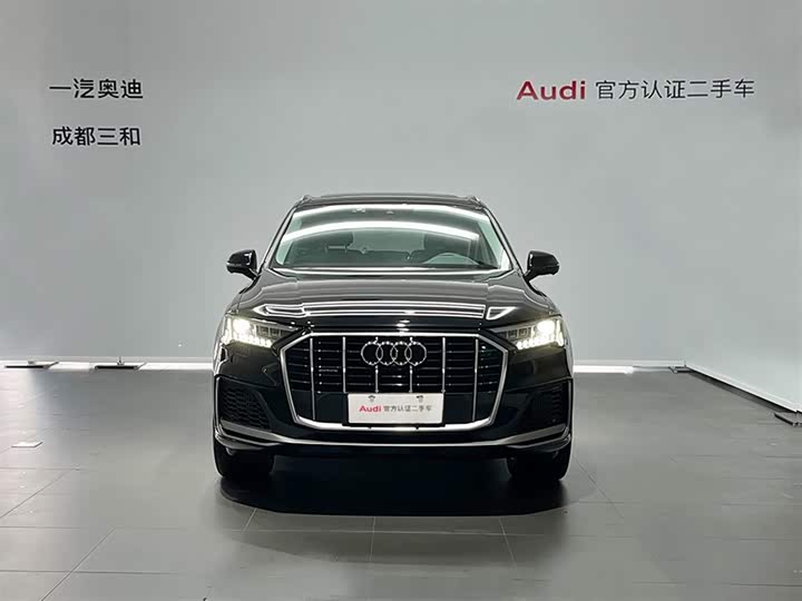 Фото 2 - Audi Q7