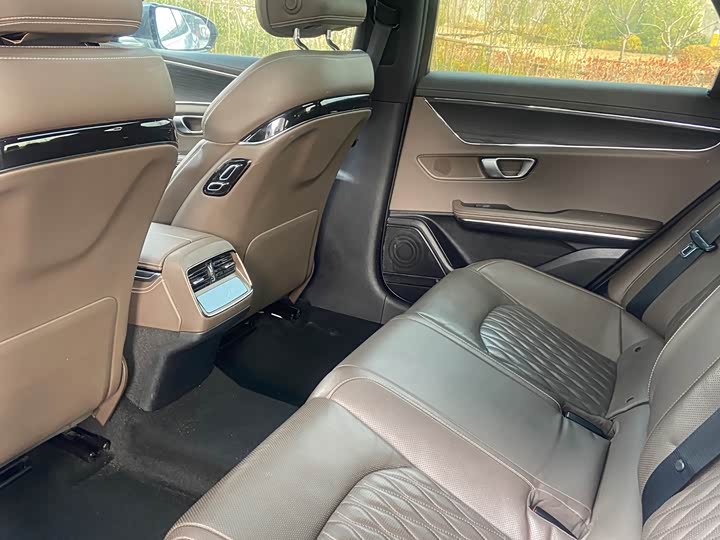 Фото 6 - BYD Han