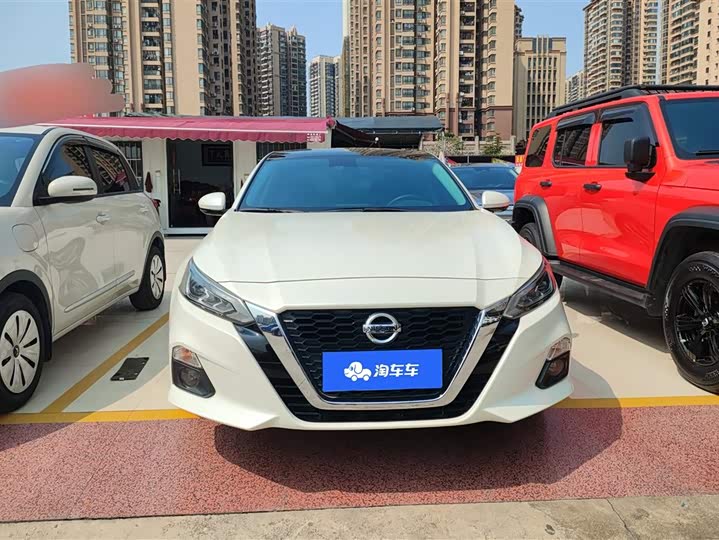 Фото 2 - Nissan Teana