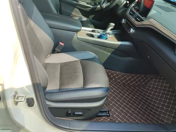 Фото 8 - Nissan Teana