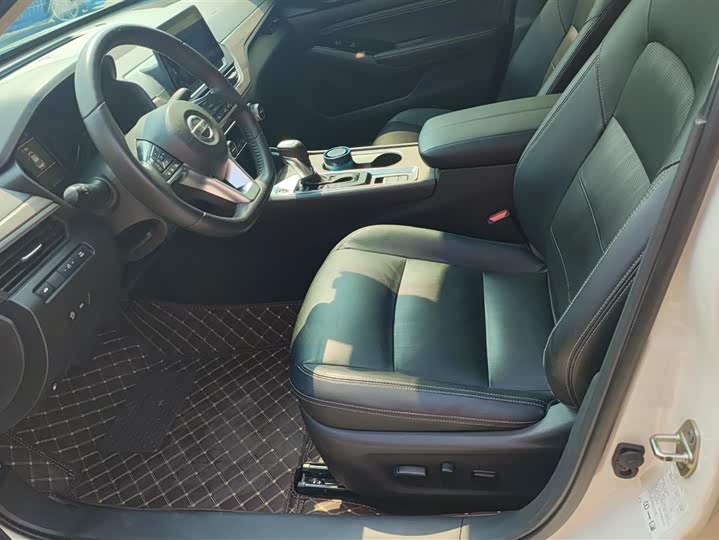 Фото 9 - Nissan Teana