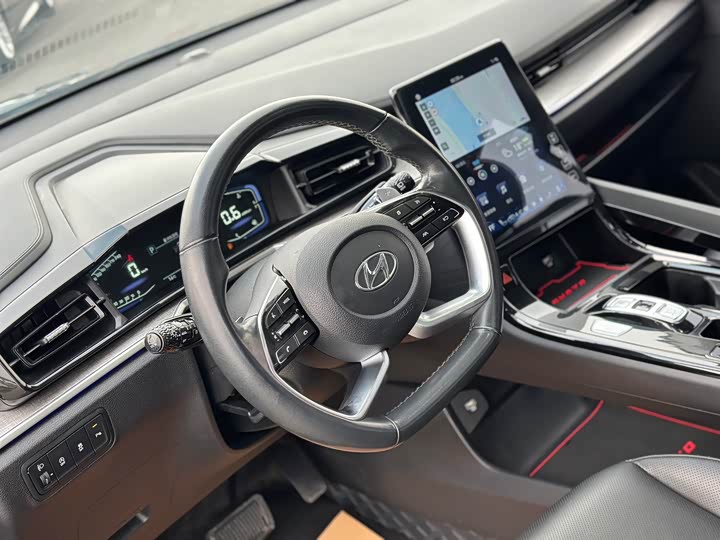 Photo 5 - Hyundai Custo