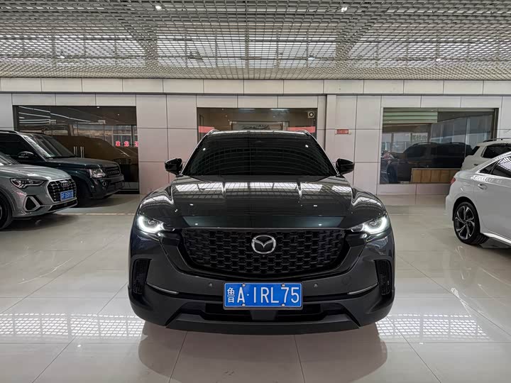 Photo 2 - Mazda CX-50